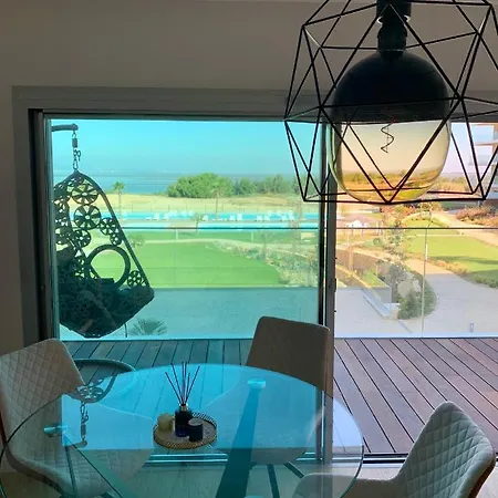 Tagus Bay - Condominio Privado Алкошети