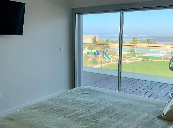 Tagus Bay - Condominio Privado Отель